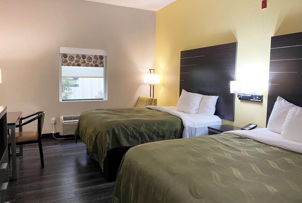 Wingate By Wyndham Biloxi - Ocean Springs Hotel Exterior photo