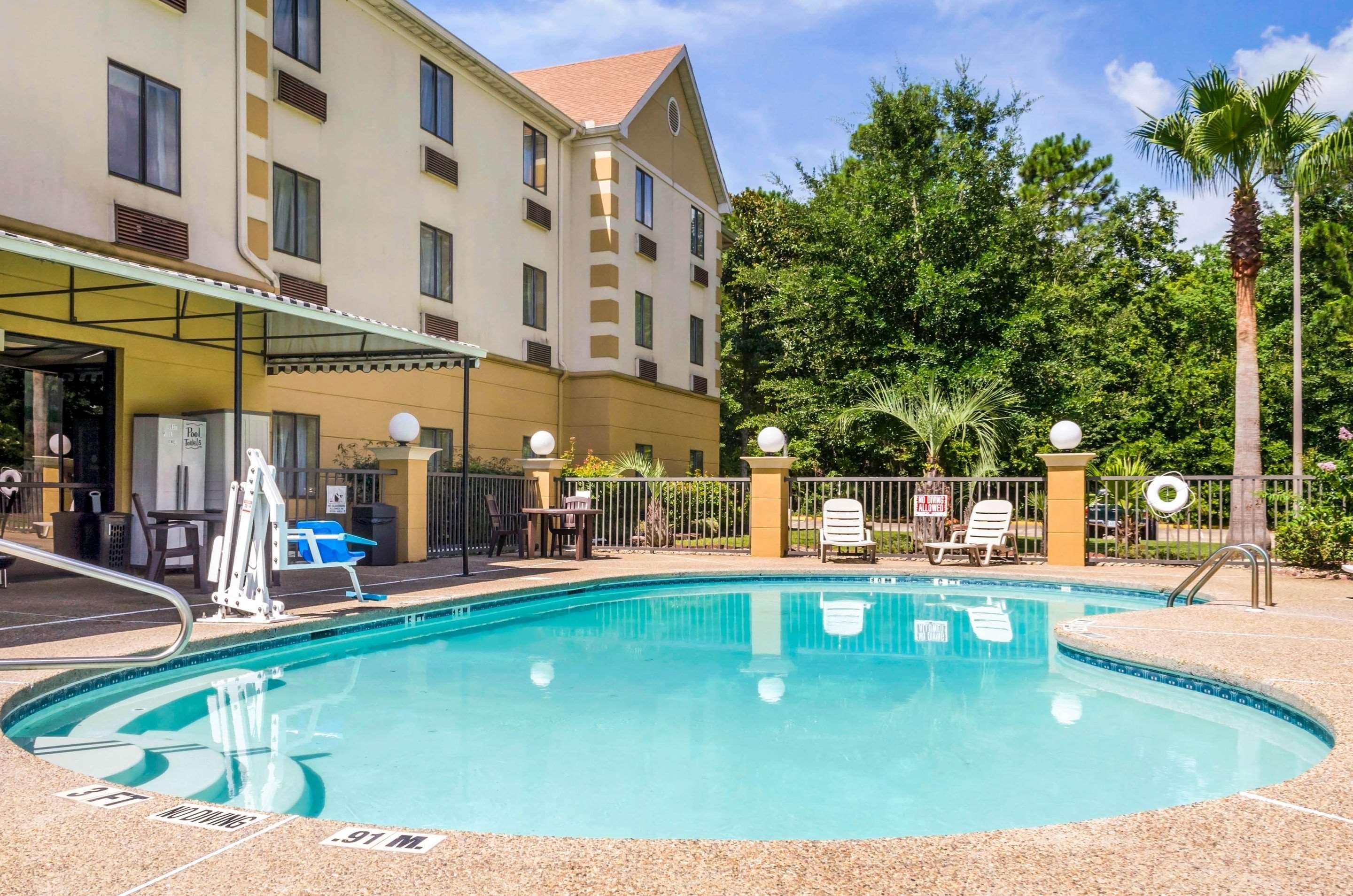 Wingate By Wyndham Biloxi - Ocean Springs Hotel Exterior photo