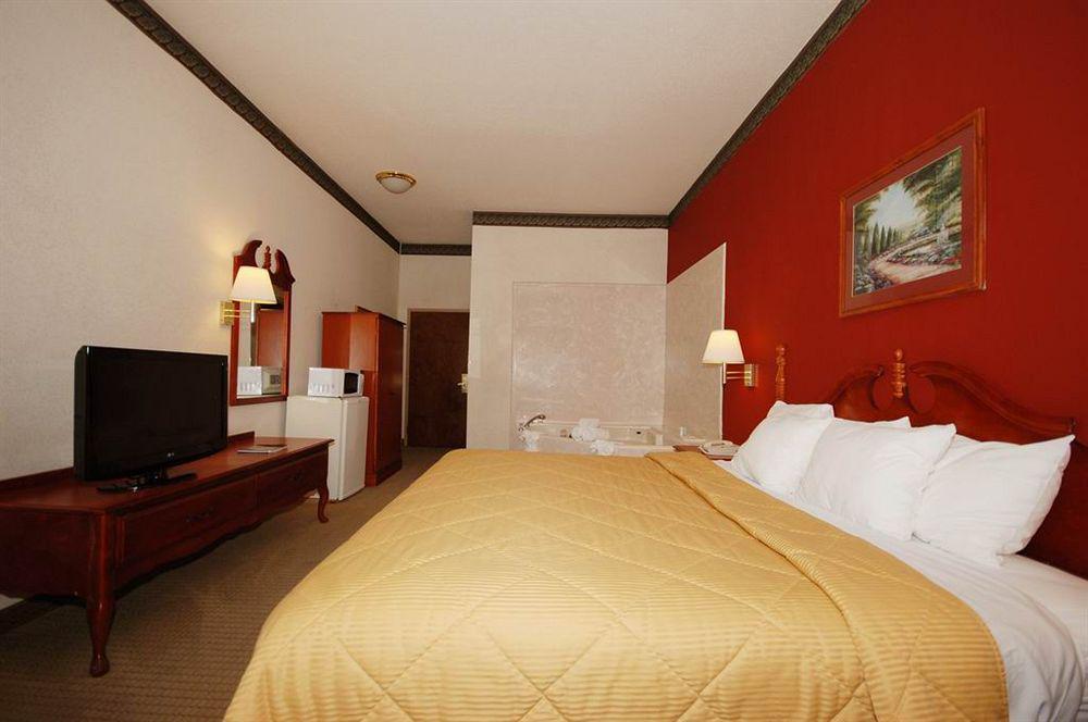 Wingate By Wyndham Biloxi - Ocean Springs Hotel Exterior photo